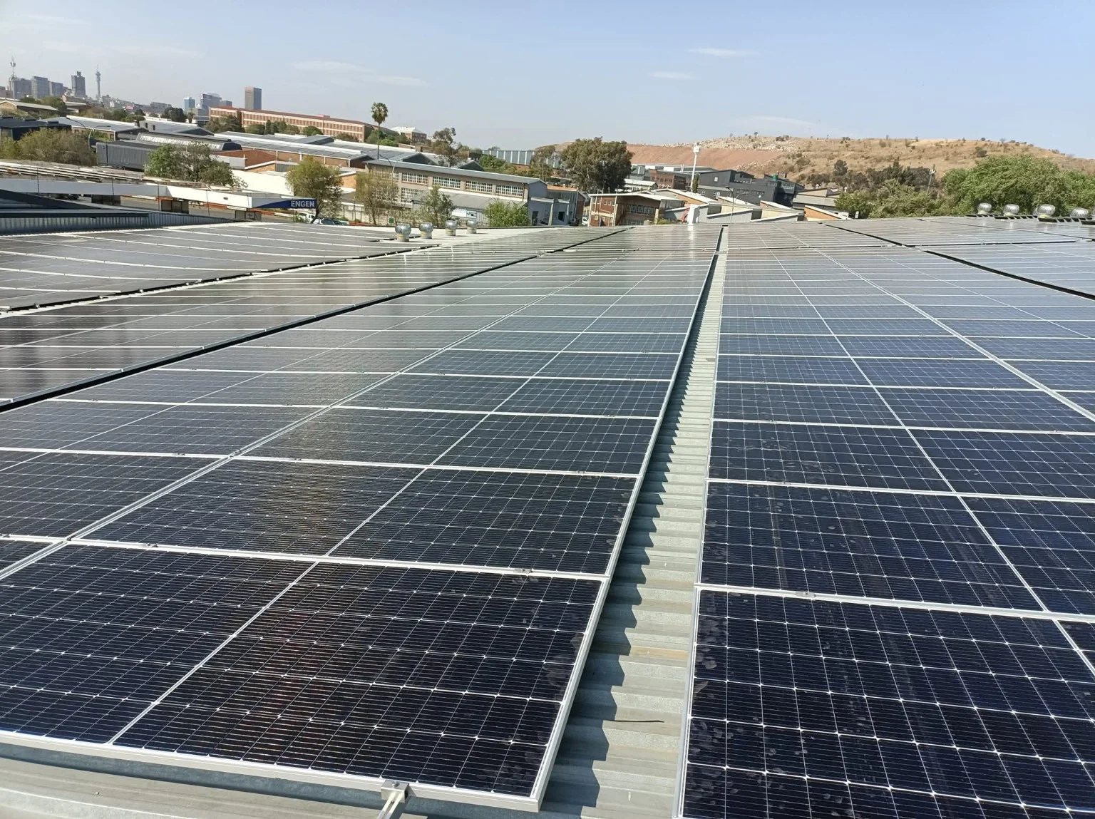 Rooftop photovoltaic installation by SEW Systems Engineering